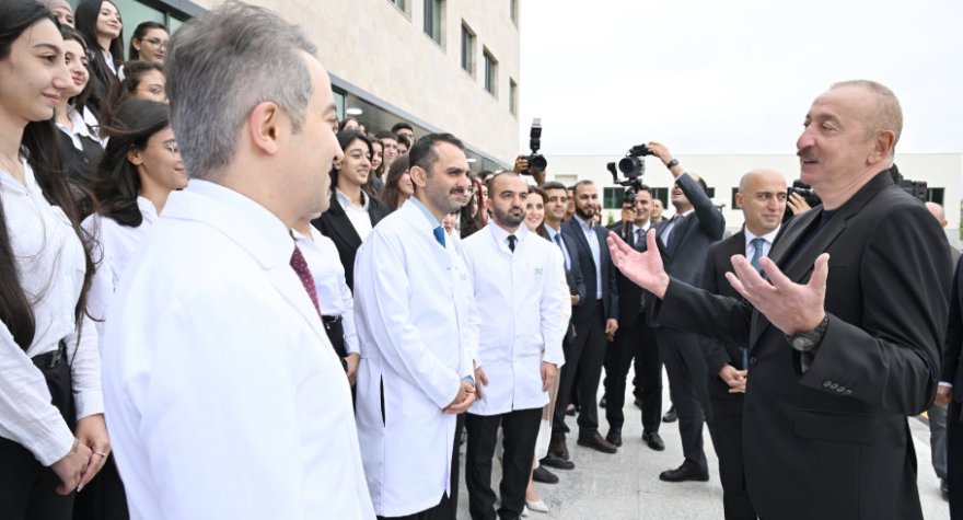 Prezident Qarabağ Universitetinin Klinikasının açılışında - FOTOLAR