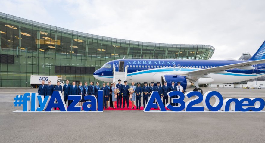 AZAL yeni təyyarə aldı - FOTO