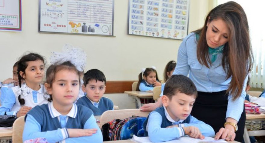 Qələm tutmağı öyrədənlər – Gələcəyin memarları