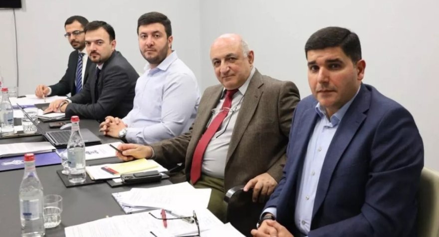 Azərbaycandan Ermənistana kimlər gedib? – ADLAR + FOTOLAR
