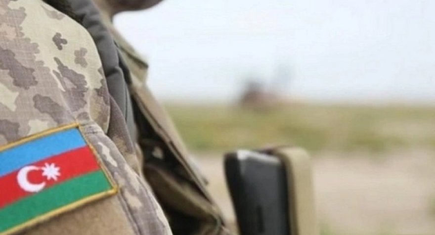 Azərbaycanda əsgərlər maaşlarını kartla almağa BAŞLAYIB