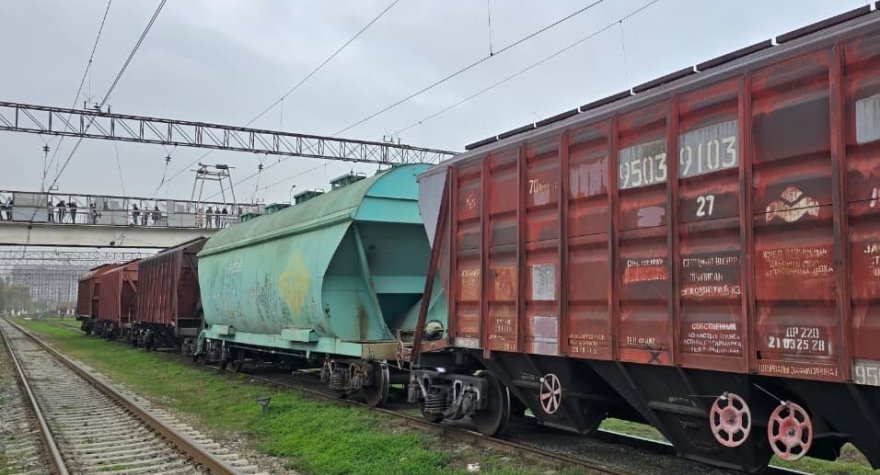 Taxıl qatarı Bakıdan Ermənistana YOLA SALINIR - VİDEO