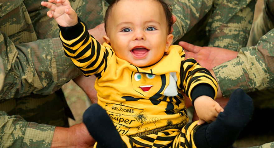 Zəfərin övladları - Müharibədən sonra 120 şəhid yadigarı dünyaya gəlib