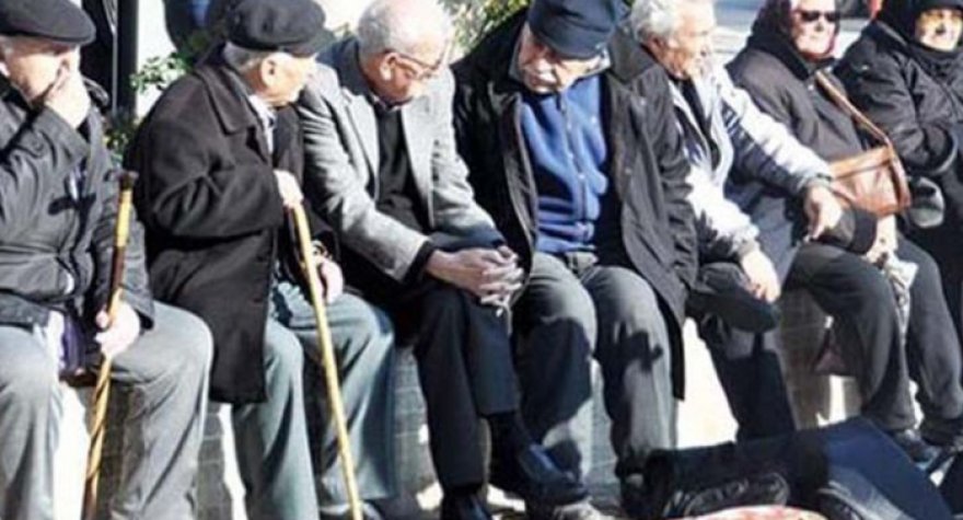 Azərbaycanda əhali sürətlə qocalır, uşaqlar artmır - XƏBƏRDARLIQ