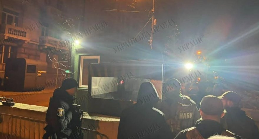 Zelenskinin “sağ əli”nin evində axtarış APARILIR