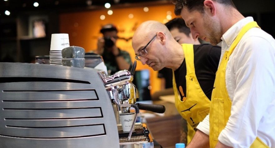 Bakıda nazirlər “kofe yarışı”na ÇIXIBLAR