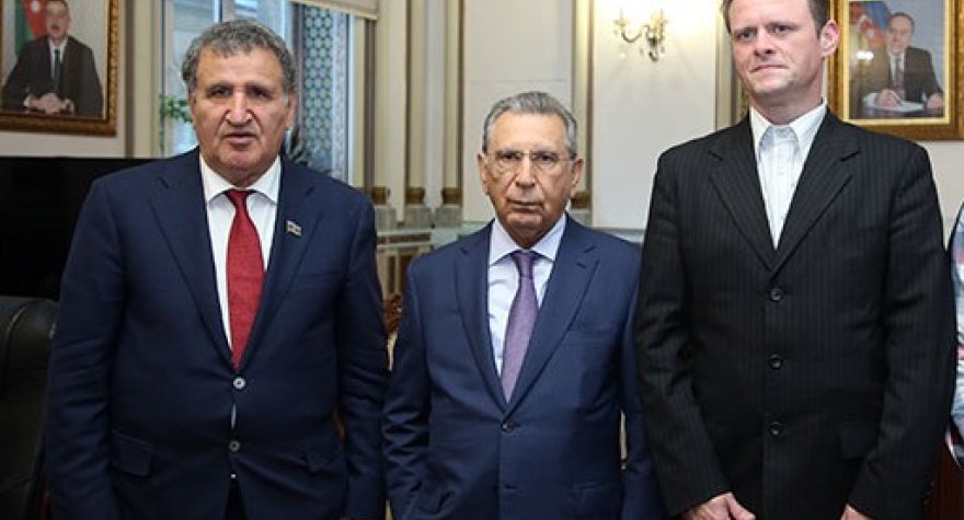 Ramiz Mehdiyev AMEA-nın üzvlüyündə qala bilməz - İsa Həbibbəyli