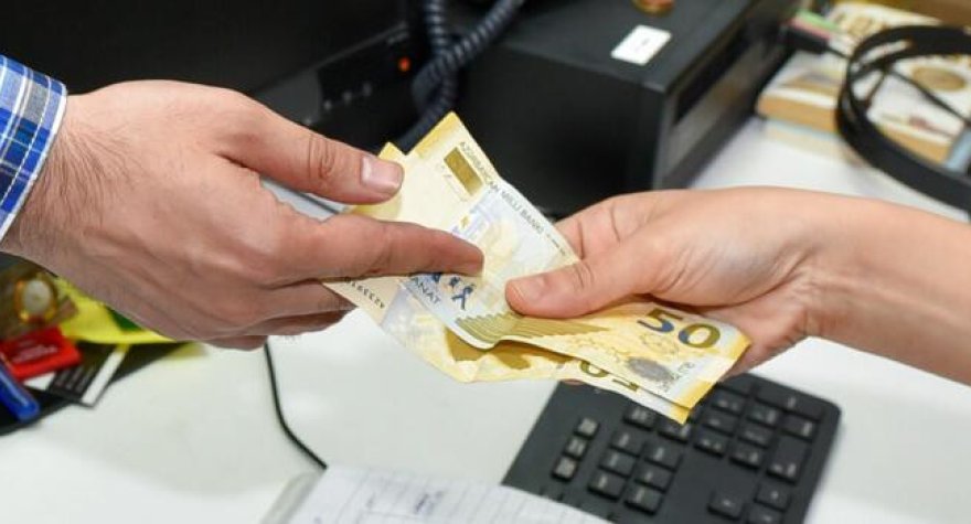 Sosial yardım&nbsp;alanlara 200 manat əlavə pul veriləcək - SƏRƏNCAM