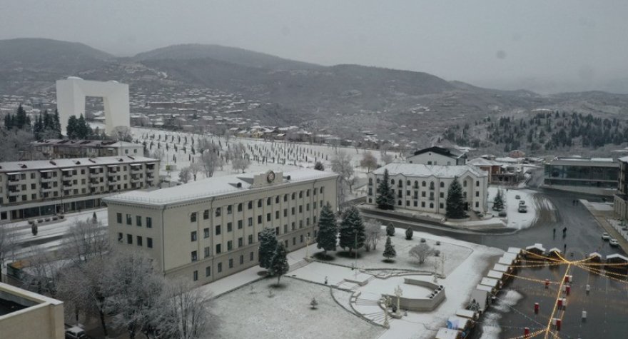 Xankəndiyə ilk qar yağdı&nbsp;- FOTOLAR