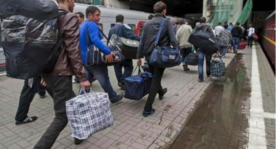 Qarabağdan könüllü&nbsp;köçmüş ermənilər Ermənistanı da TƏRK EDİR