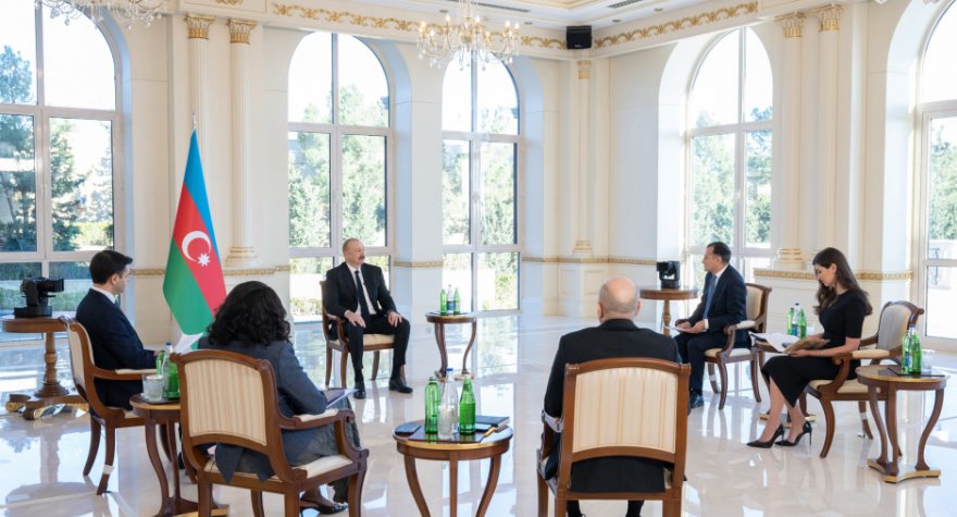 İlham Əliyev yerli telekanallara MÜSAHİBƏ VERDİ