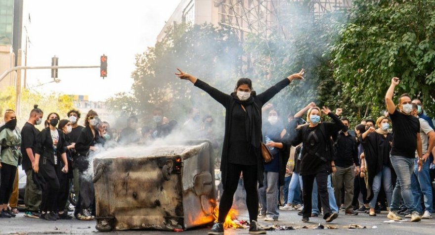 İranda 8 yanvar milli etiraz günü ELAN EDİLDİ