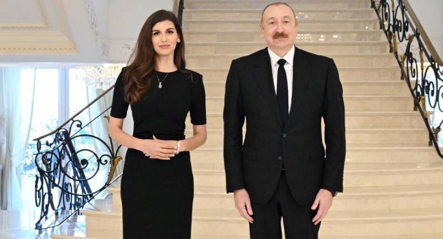 Prezidentdən müsahibə alan jurnalist: &ldquo;Əvvəldə həyəcanlı idik&rdquo; -&nbsp;Elmira Musazadə kimdir? - FOTOLAR