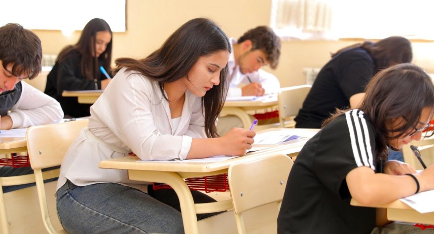 Buraxılış və qəbul imtahanlarının vaxtı AÇIQLANDI