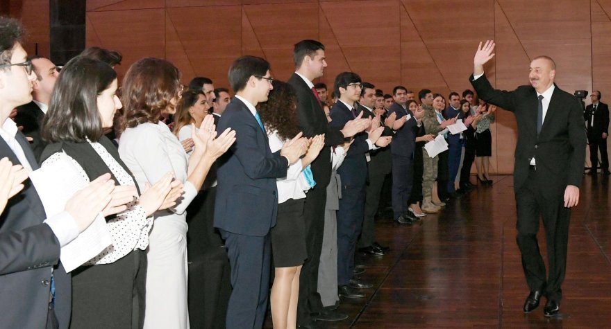 Biz gənc nəslimizlə haqlı olaraq fəxr edə bilərik!