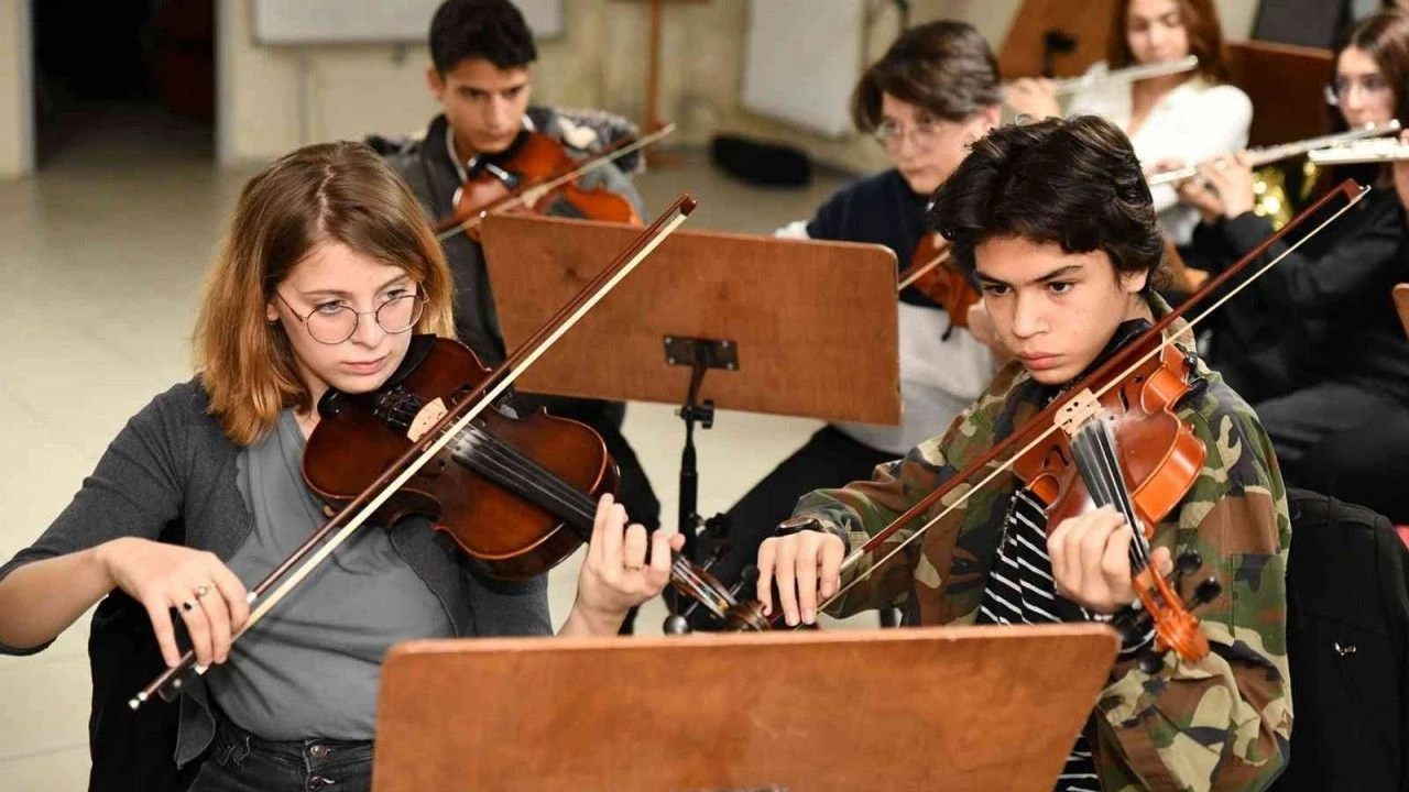 Bir musiqi məktəbi sadəcə məktəb deyil&hellip;