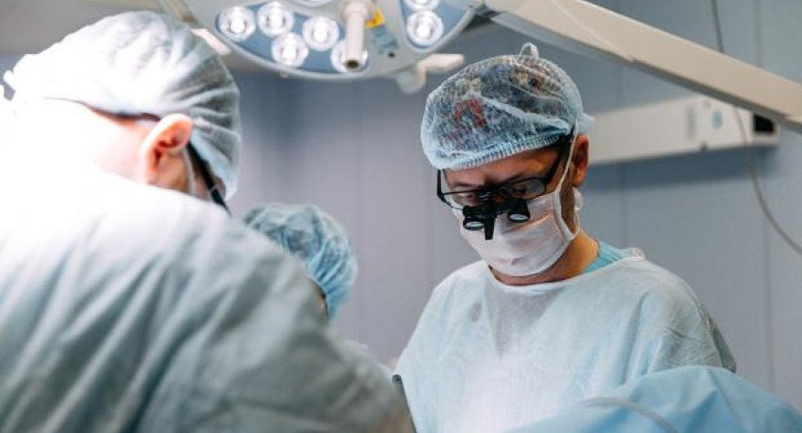 Bakıda şagirdin güllələdiyi müəllimin&nbsp;son durumu&nbsp;- RƏSMİ