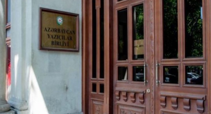 Üzvlük haqqını əsas binada şəxsən ödəməlisiniz&nbsp;&ndash; AYB-dən XƏBƏRDARLIQ