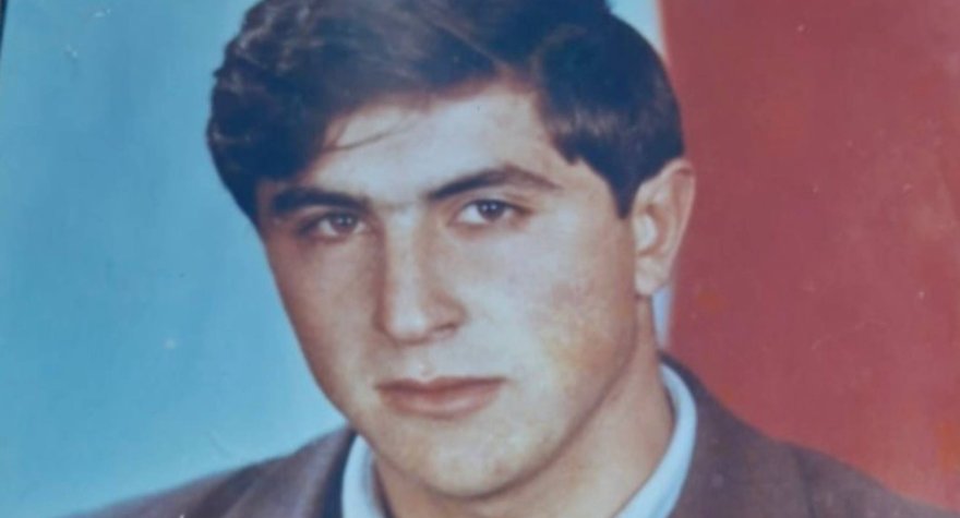 Şəhiddən qalan son foto: Sevdiyi qızla şəkil çəkdirib&nbsp;cəbhəyə gedən QƏHRƏMAN