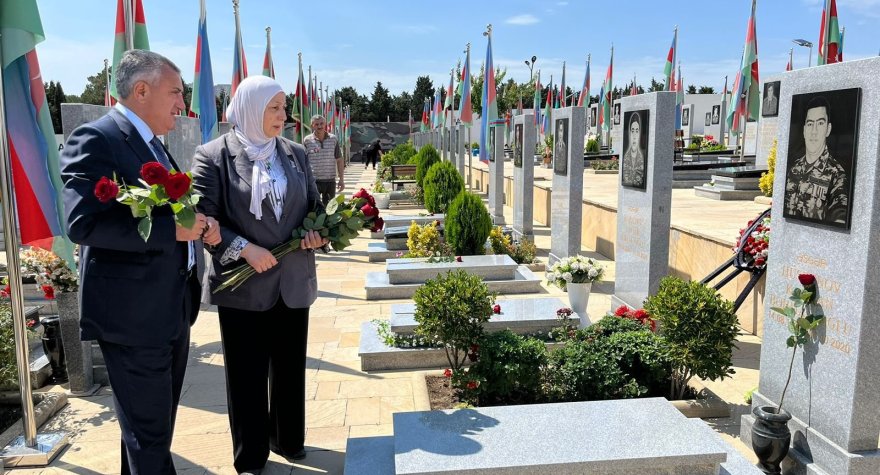 Şəhid ailələrinə hansı imtiyaz və müavinətlər verilir? - SİYAHI