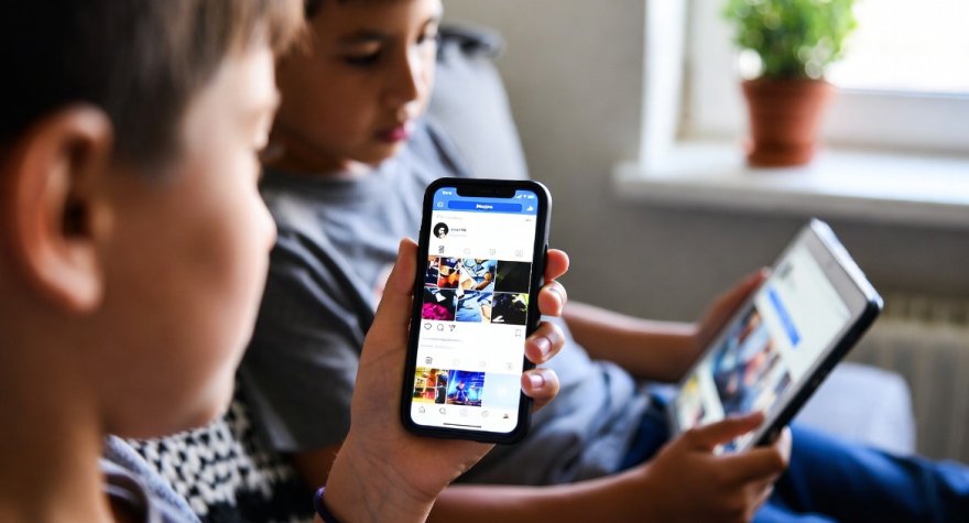 Uşaqların&nbsp;sosial şəbəkələrə girişi qadağan olunacaq - Sərəncam