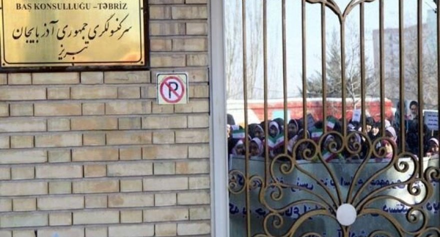 Təbrizdəki Baş Konsulluq tam tərkibdə təxliyə olunub