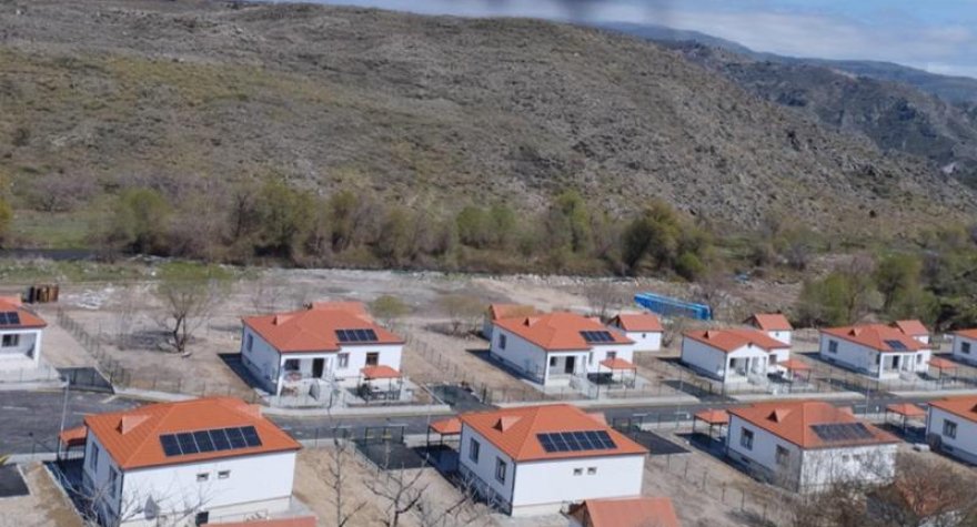 Daha bir deputatın kəndi bərpa olundu - Yeni köç başlayır