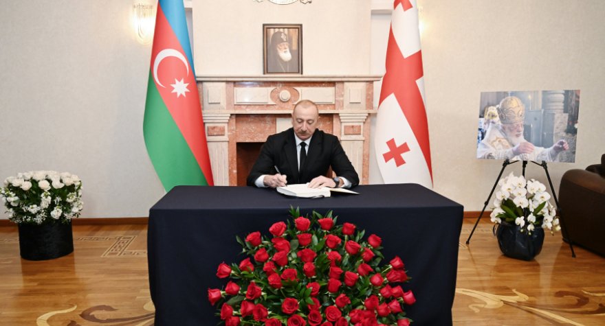 Prezident Gürcüstanın Azərbaycandakı səfirliyində oldu, başsağlığı verdi