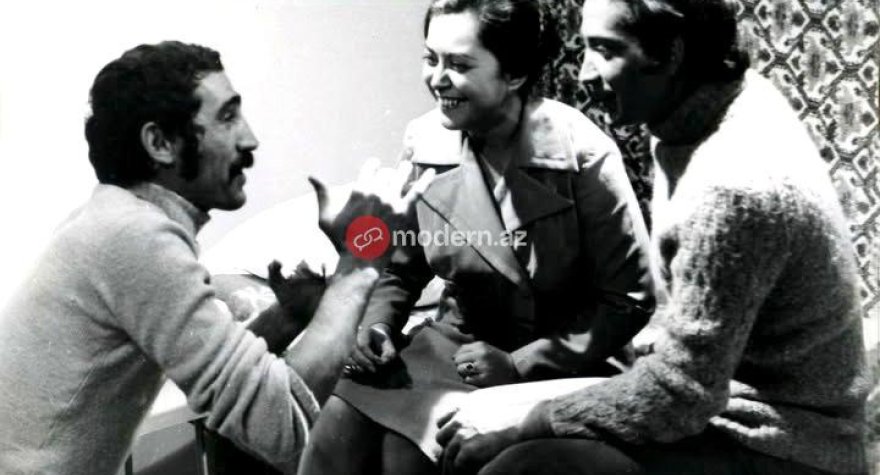 Bir şəklin tarixçəsi - Rasim Balayev Vəfa Fətullayevanı qucaqlamaqdan niyə çəkinmişdi...