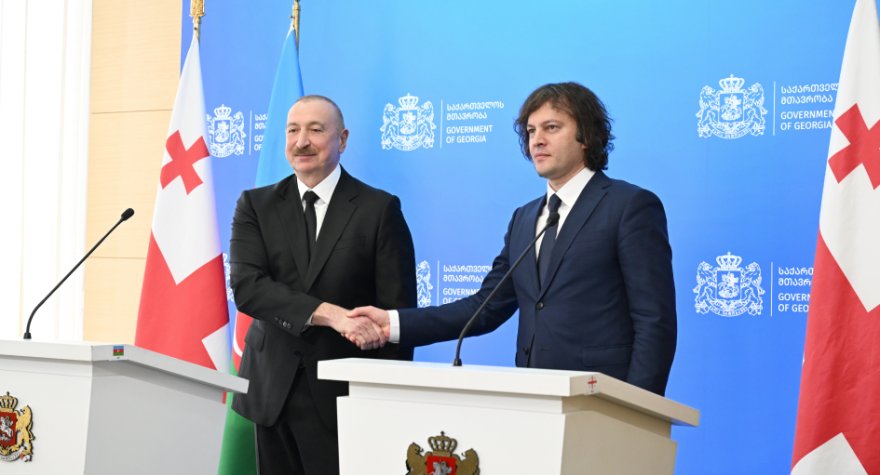 Liderlər mətbuata bəyanatla çıxış ediblər - FOTOLAR