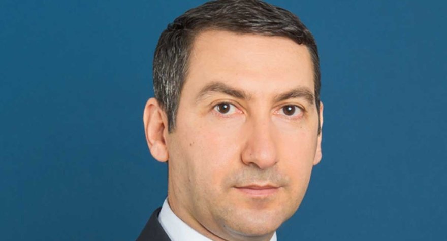 Prezident Milli Məclisin əməkdaşına rütbə verdi - Yüksək vəzifəyə təyin etdi