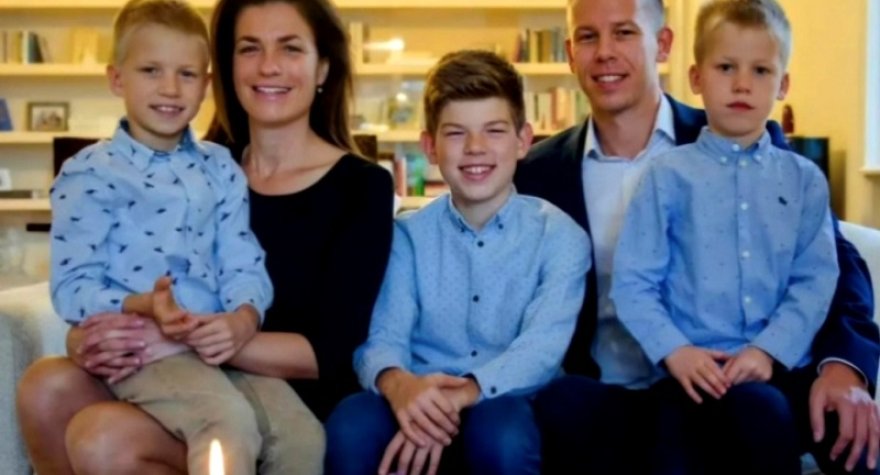 Macarıstanın yeni baş nazirinin keçmiş arvadı ilə qalmaqalları - Görüntü