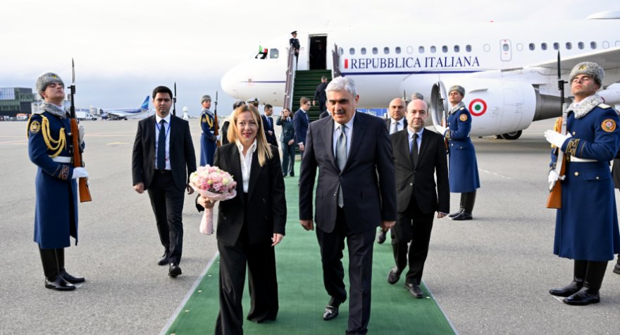 İtaliyanın Baş naziri Azərbaycandadır