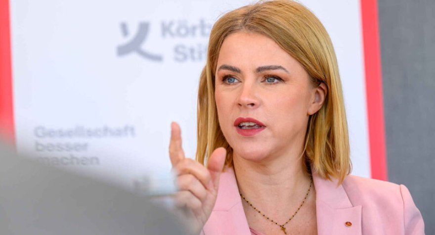 Baş nazir drona görə&nbsp;istefa verdi