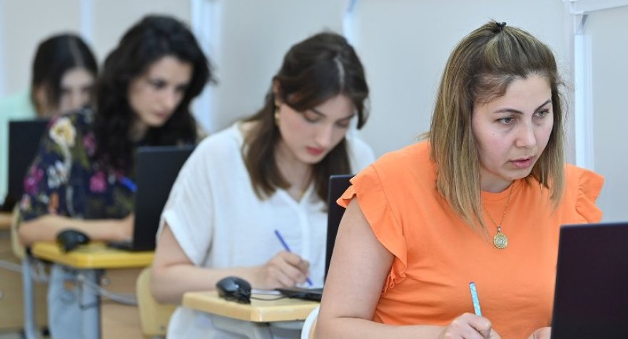 Müəllimlərin sertifikasiya imtahanı üçün yerlər açıqlandı