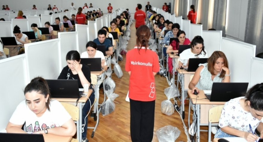 Müəllimlərin işə qəbulu imtahanının vaxtı AÇIQLANDI