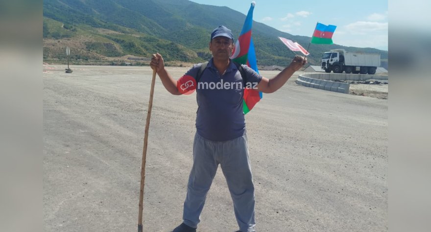 57 yaşlı veteran Bakıdan Qarabağa piyada GEDİB