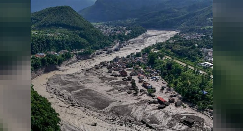 Nepalda dəhşətli fəlakət: 22 ölü, 384 itkin
