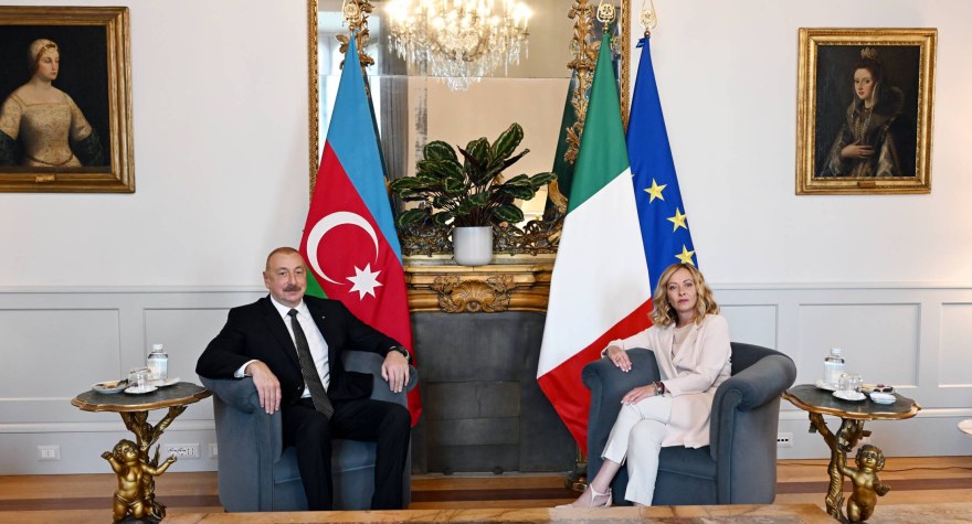 Meloni&nbsp;İlham Əliyevə təşəkkür edib