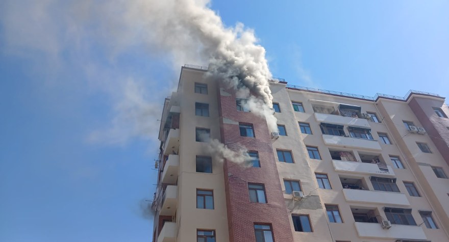 Mingəçevirdə güclü&nbsp;yanğın oldu, sakinlər təxliyə edildi - GÖRÜNTÜ&nbsp;