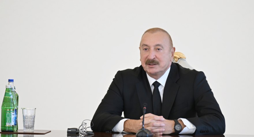 İlham Əliyev: Avropa Parlamenti rüşvətxorlar yuvasıdır!