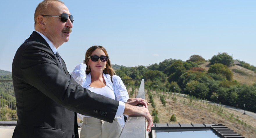 Prezident və xanımı “Meysari Grand Hotel & SPA” kompleksinin açılışında - GÖRÜNTÜ
