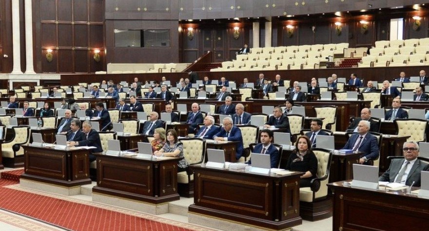 Prezidentin qanun layihələrinin Milli Məclisə qaytarmasının səbəbi açıqlandı - YENİLƏNİB