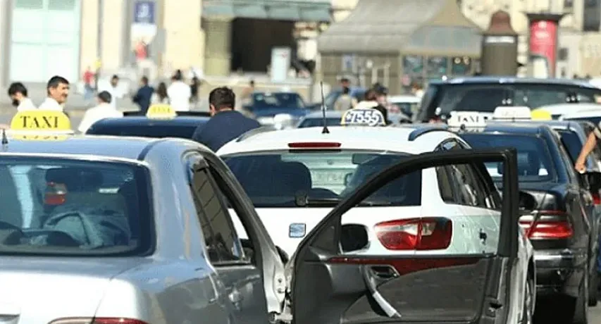Manatlıq taksi sürücüləri saxlanıldı, biri həbs olundu