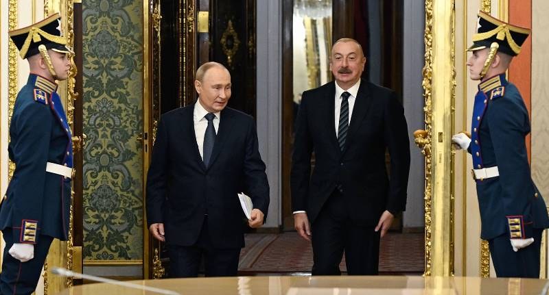 İlham Əliyev Putinə zəng etdi