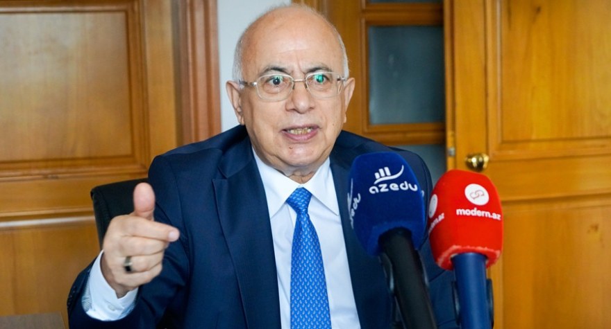 Şagirdlərin oxuyub qavramamağının səbəbi ya dərslik, ya da müəllimdir - MÜSAHİBƏ