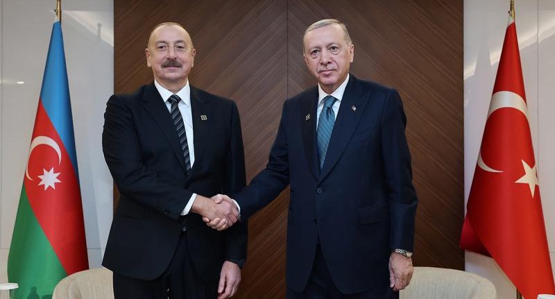 Ərdoğan Əliyevlə danışdı