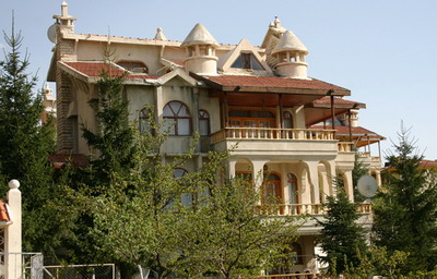 Bakıdakı varlılar məhəlləsində villalar söküləcək