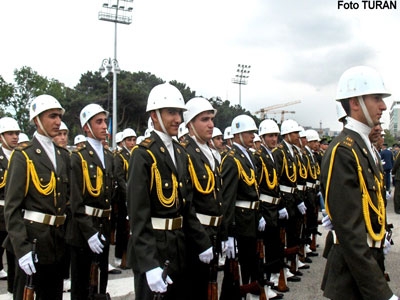 Bakıda hərbi keçid olub