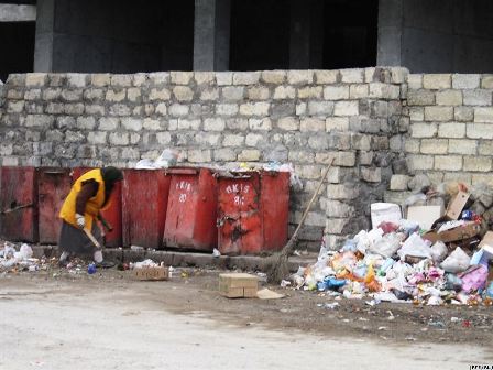 Sorğu: Bakıda əhalinin mədəniyyəti aşağıdır, küçələr ona görə zibillənir